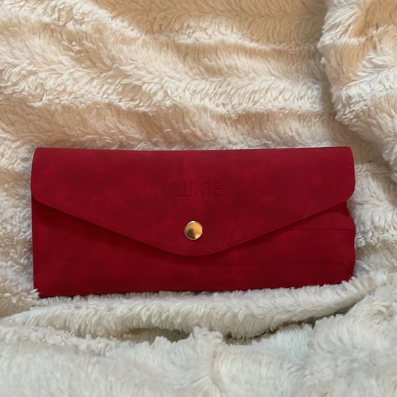 Luxie Gold 8 Piece Brush Set - Picture 2 of 3